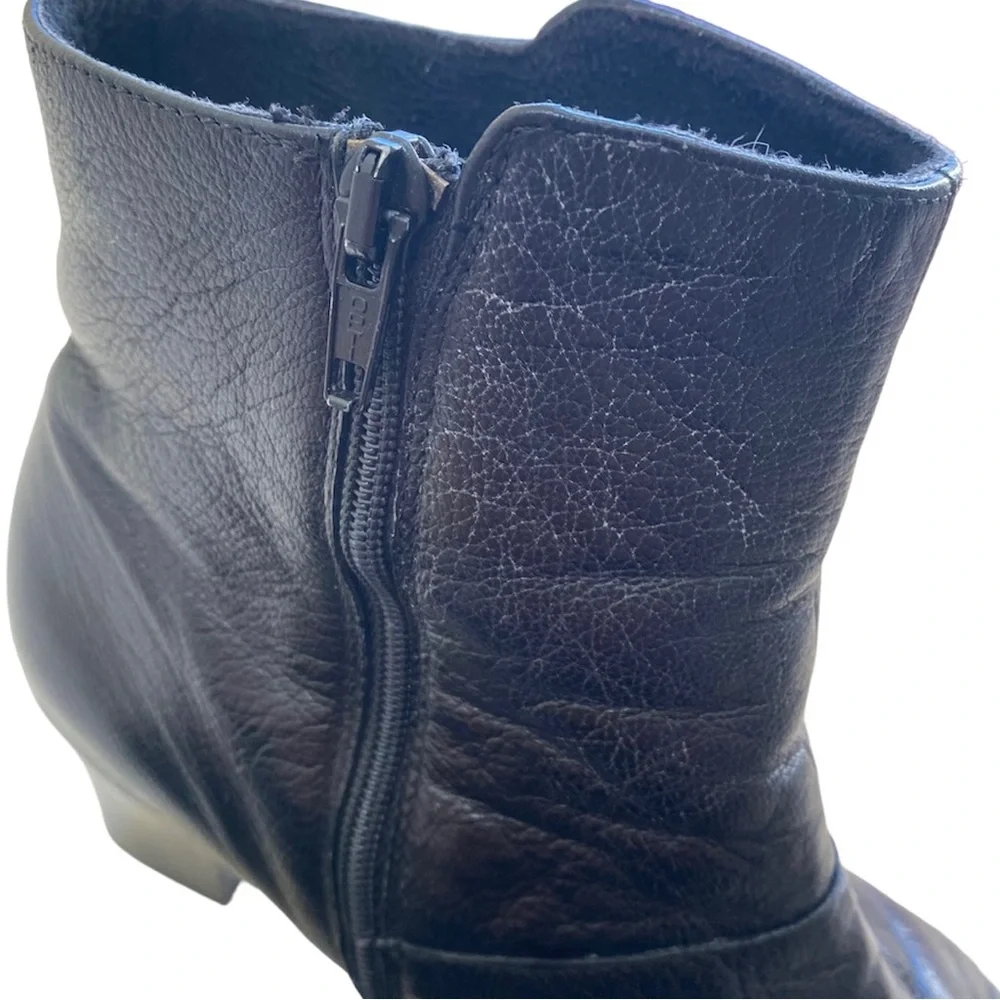 Munro American Black Zip up Bootie Faith Black Kid Size 9.5 Wide - Picture 8 of 11